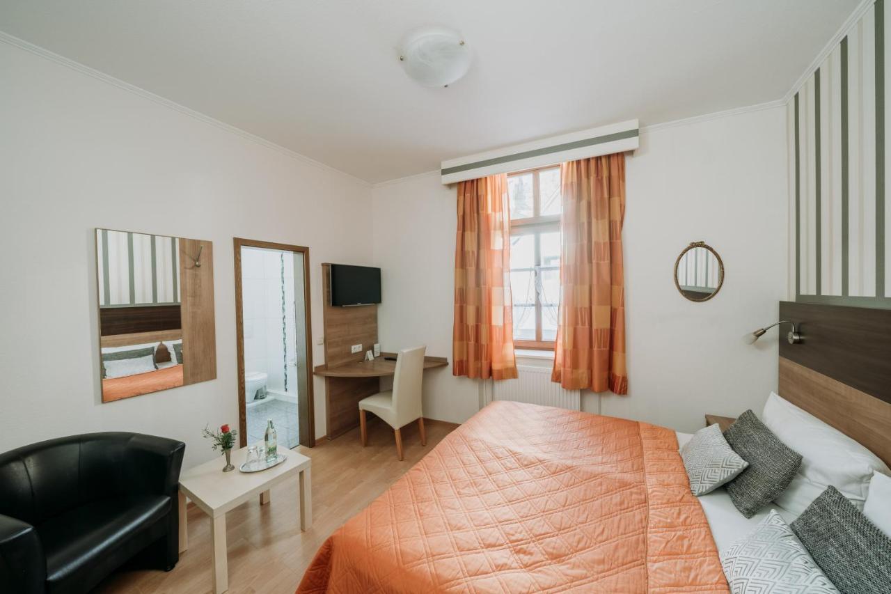 Fraenkischer Gasthof-Hotel Zum Koppen Gemunden am Main Luaran gambar