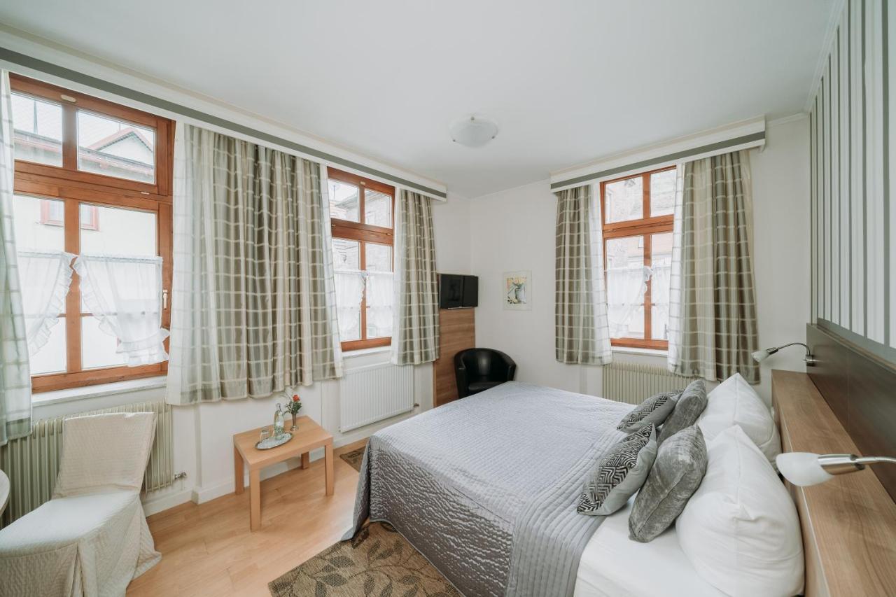 Fraenkischer Gasthof-Hotel Zum Koppen Gemunden am Main Luaran gambar