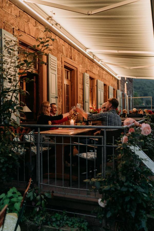 Fraenkischer Gasthof-Hotel Zum Koppen Gemunden am Main Luaran gambar